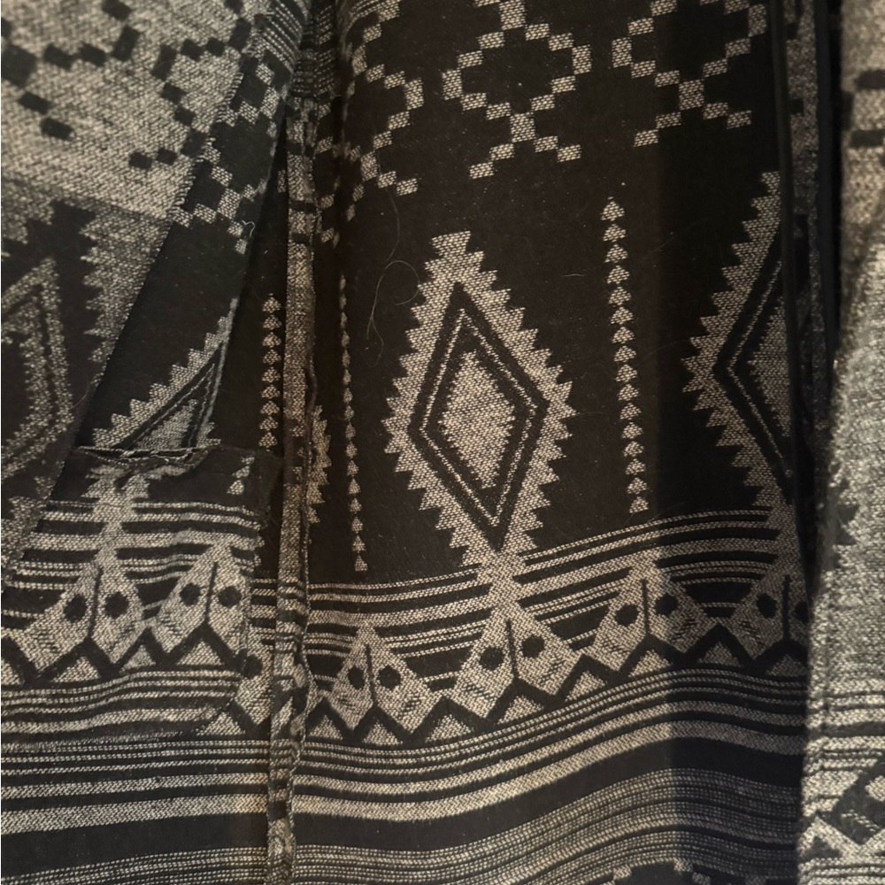 Native American Style Long Vest Black/Gray Artisan NY Size L 12-14 Heavy Coat - Picture 6 of 7